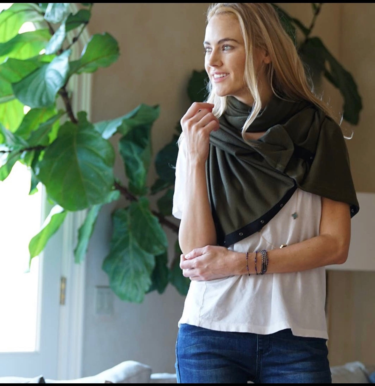 The snap scarf/shawl