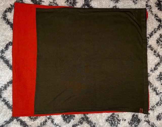 The snap scarf/shawl