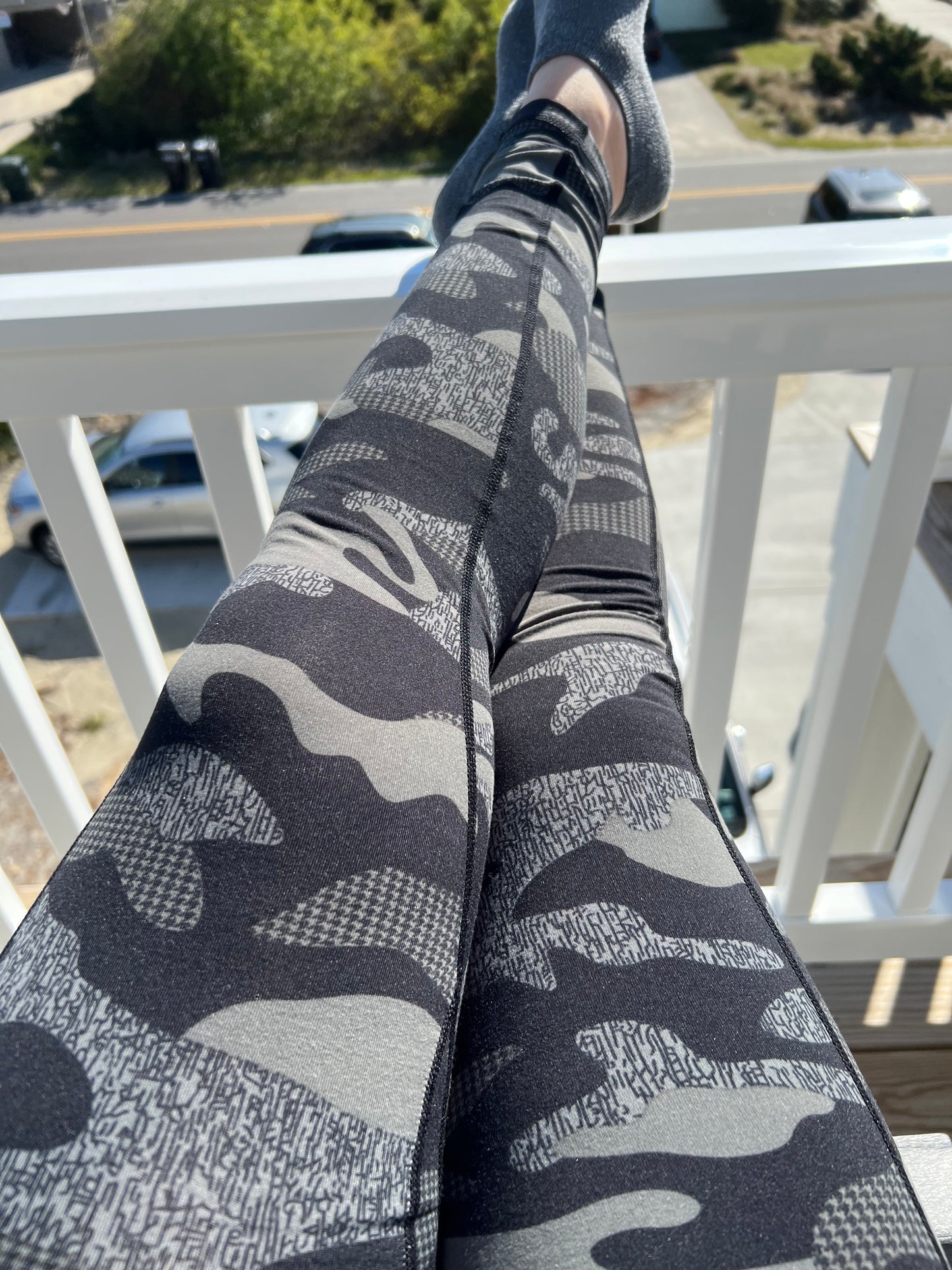 High Waist Camo Printed Yoga Legging with Pockets!